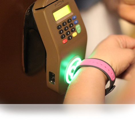 Disney-MagicBand-terminal 02