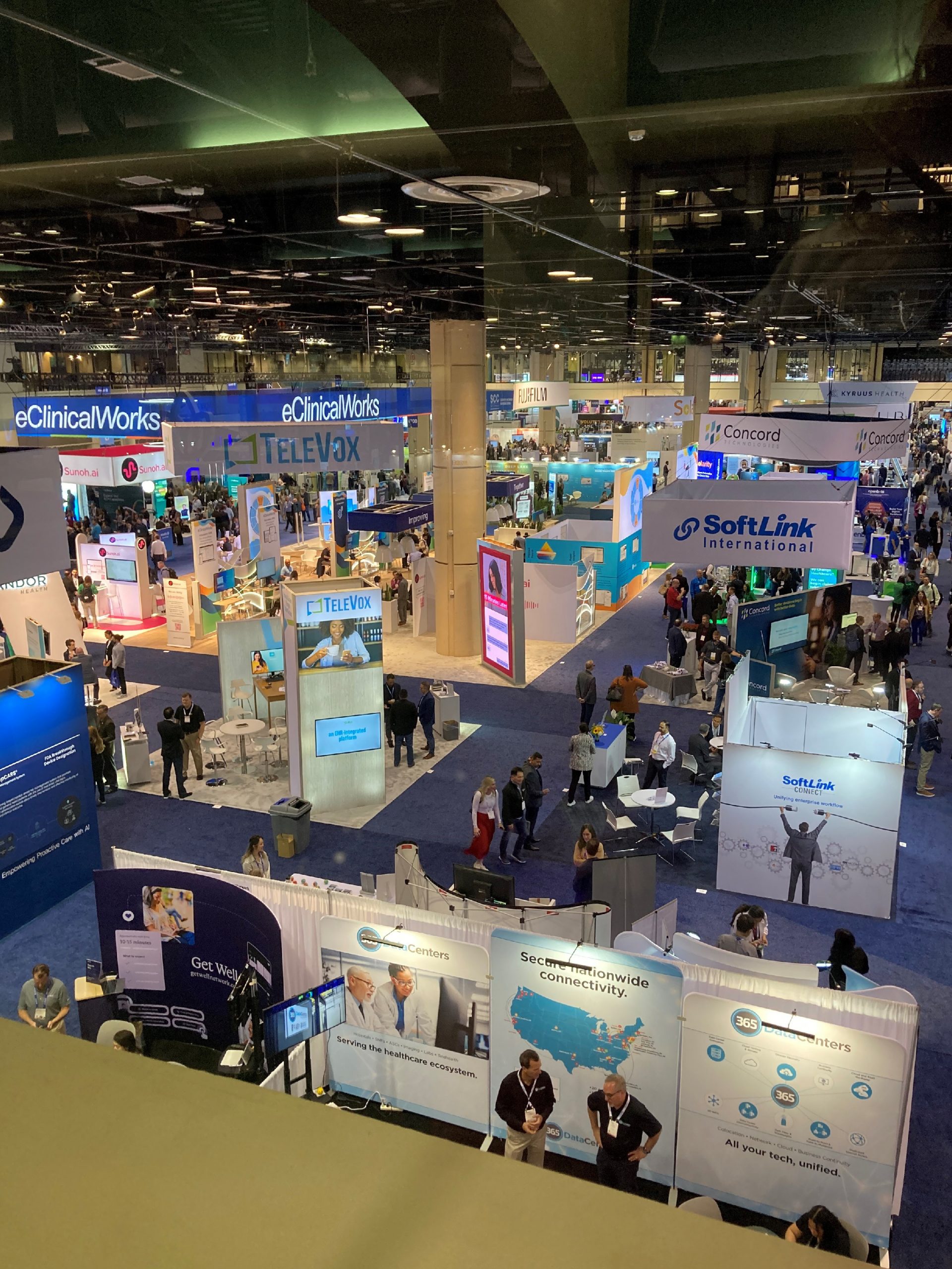 The HIMMS exhibit floor.